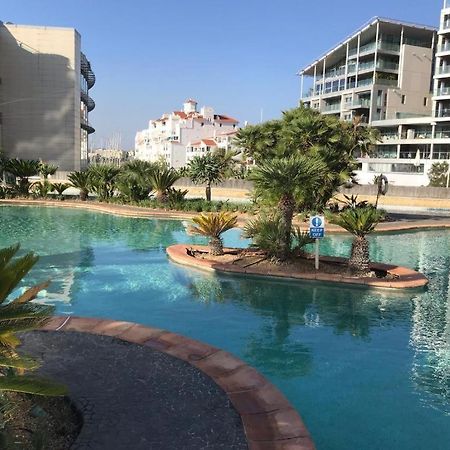 Three Bedroom Flat At Ocean Village Гибралтар Екстериор снимка