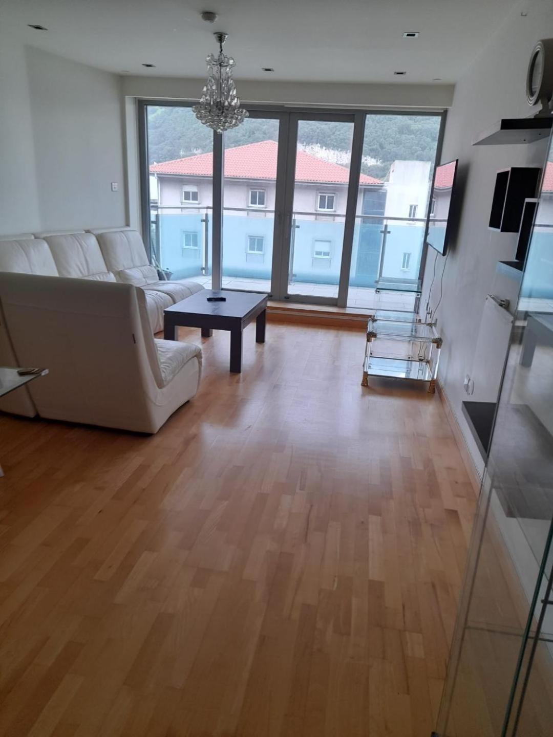 Three Bedroom Flat At Ocean Village Гибралтар Екстериор снимка